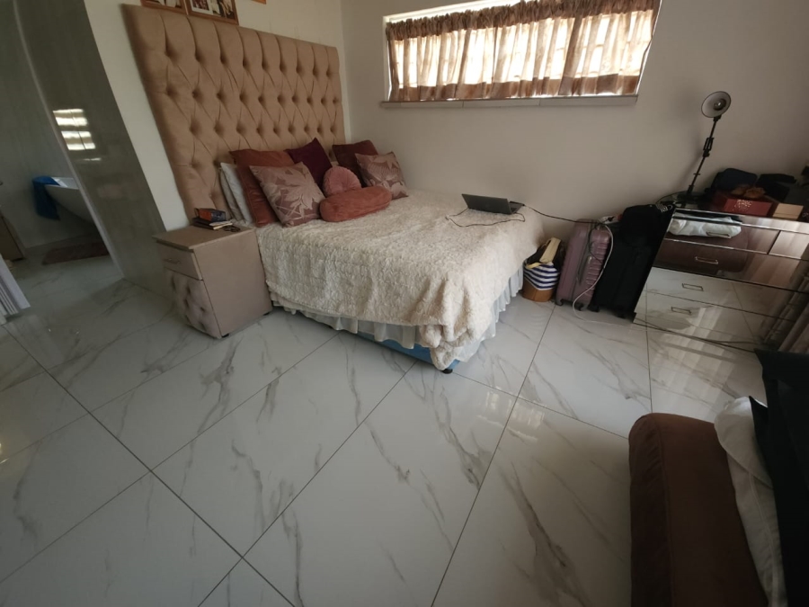 2 Bedroom Property for Sale in Gillview Gauteng