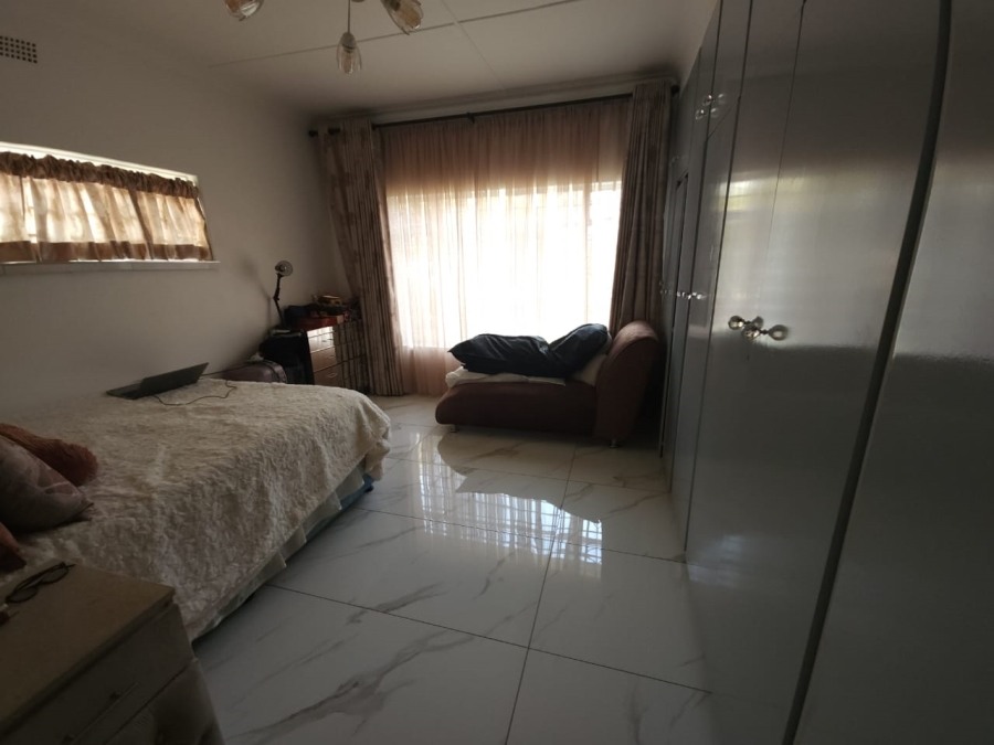 2 Bedroom Property for Sale in Gillview Gauteng