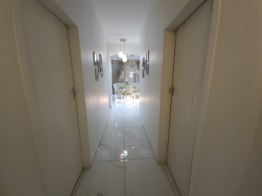 2 Bedroom Property for Sale in Gillview Gauteng