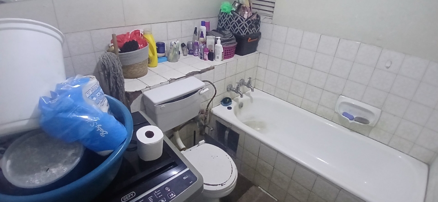 2 Bedroom Property for Sale in Pretoria West Gauteng