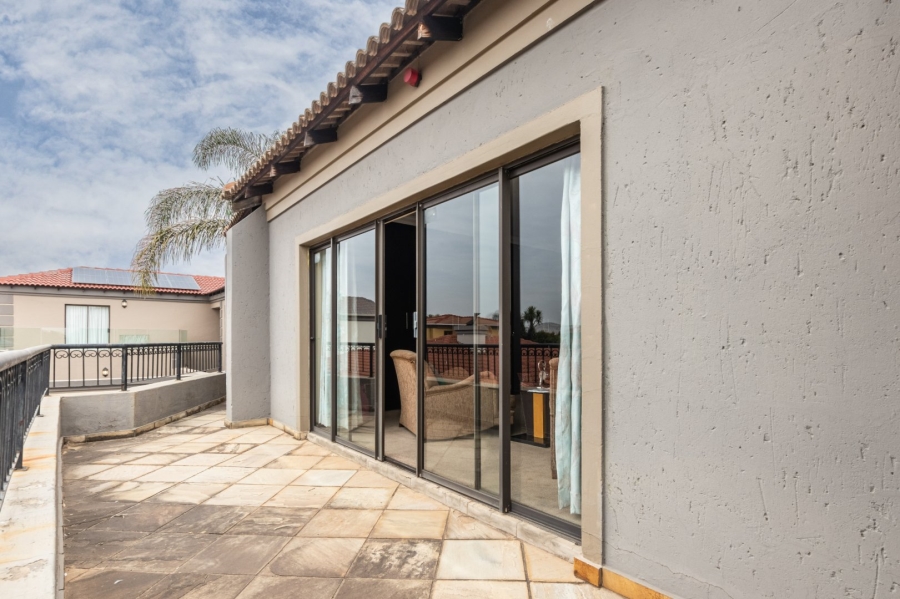 4 Bedroom Property for Sale in Ruimsig Gauteng