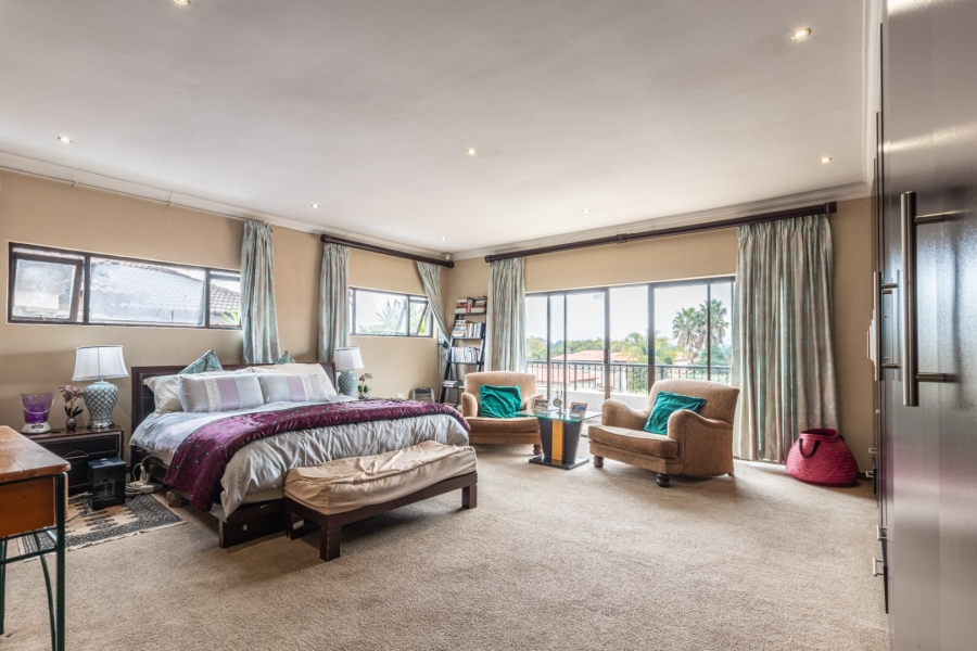 4 Bedroom Property for Sale in Ruimsig Gauteng