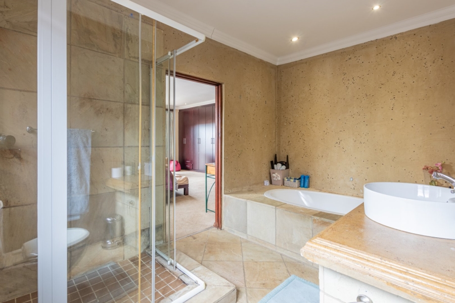 4 Bedroom Property for Sale in Ruimsig Gauteng