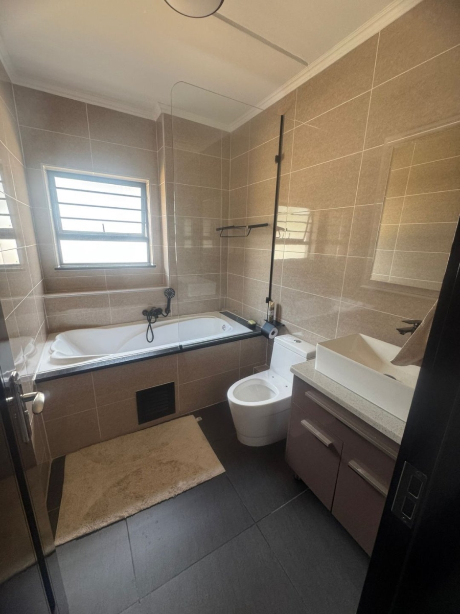 4 Bedroom Property for Sale in Carlswald Gauteng