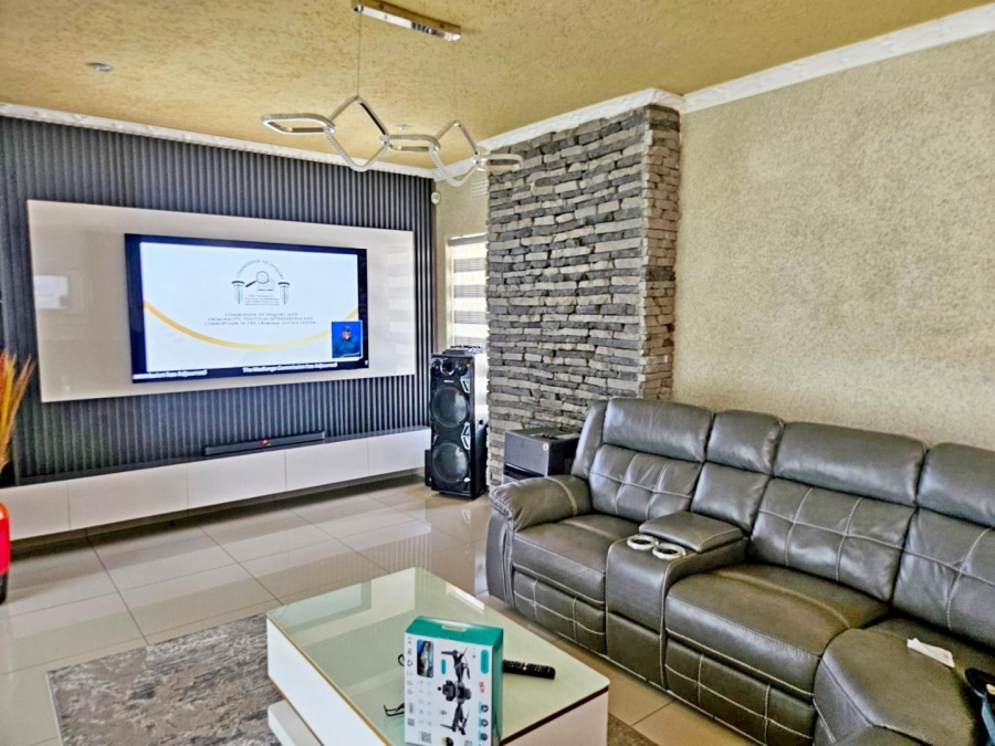 3 Bedroom Property for Sale in Birch Acres Gauteng