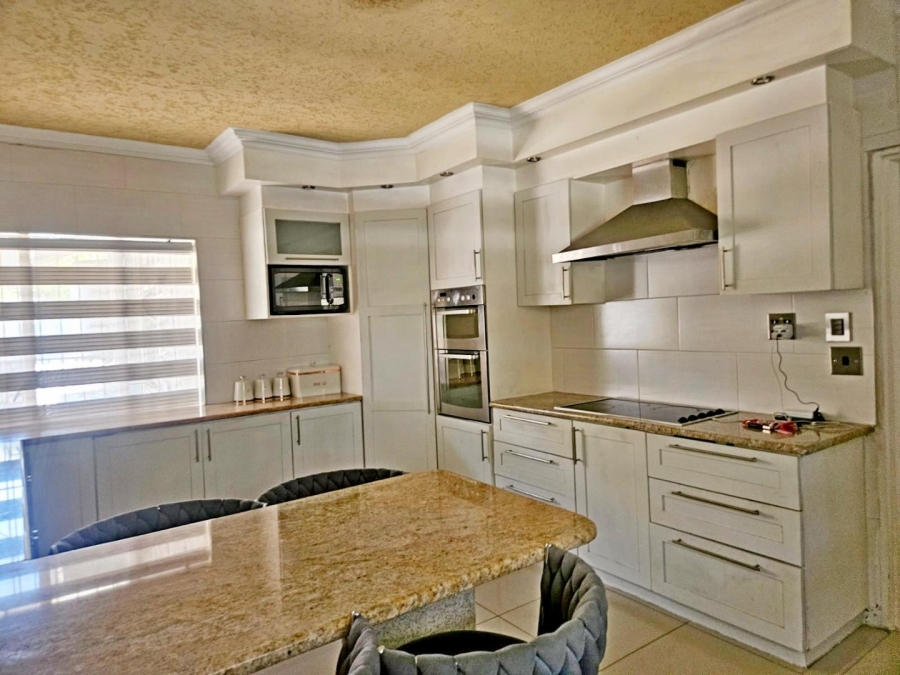 3 Bedroom Property for Sale in Birch Acres Gauteng