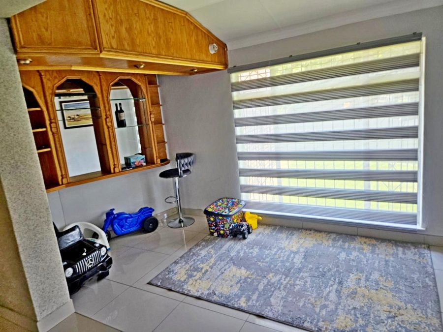 3 Bedroom Property for Sale in Birch Acres Gauteng