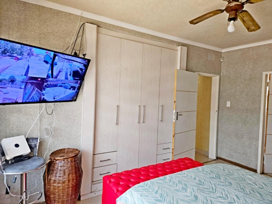3 Bedroom Property for Sale in Birch Acres Gauteng