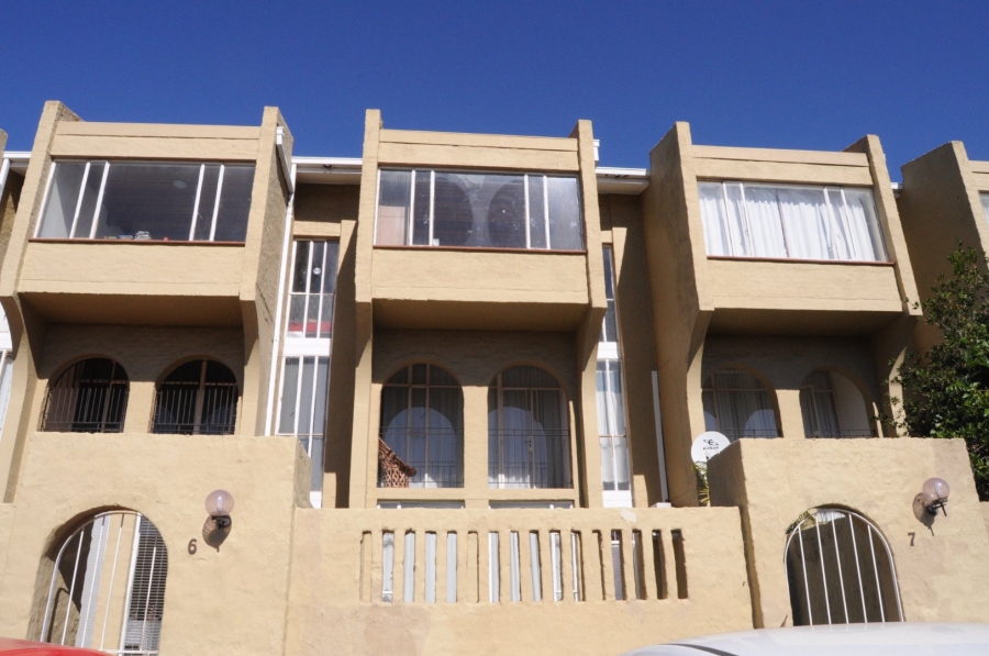  Bedroom Property for Sale in Blackheath Gauteng