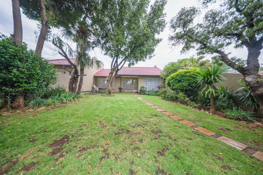 3 Bedroom Property for Sale in Buurendal Gauteng