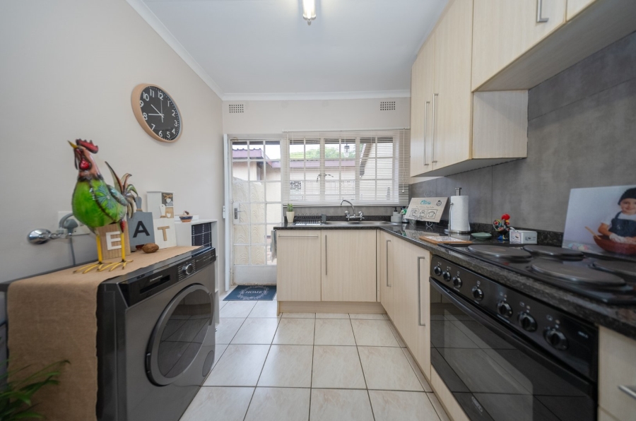 3 Bedroom Property for Sale in Buurendal Gauteng