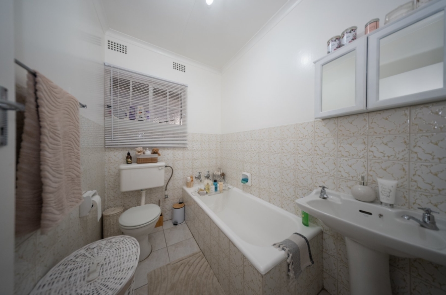 3 Bedroom Property for Sale in Buurendal Gauteng