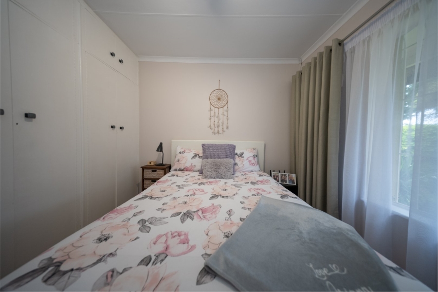 3 Bedroom Property for Sale in Buurendal Gauteng