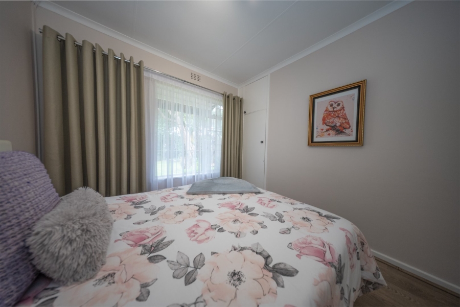 3 Bedroom Property for Sale in Buurendal Gauteng