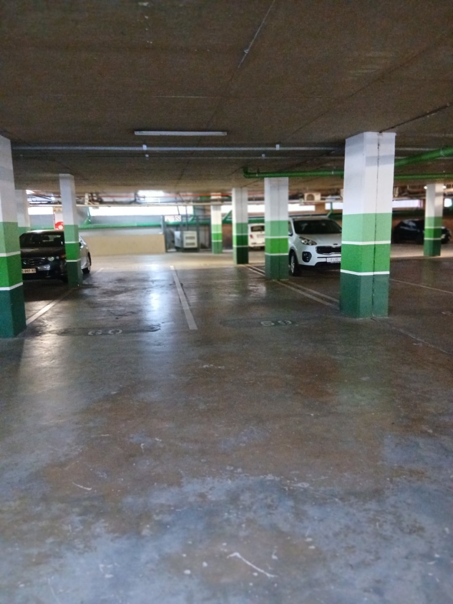To Let 1 Bedroom Property for Rent in Houghton Estate Gauteng