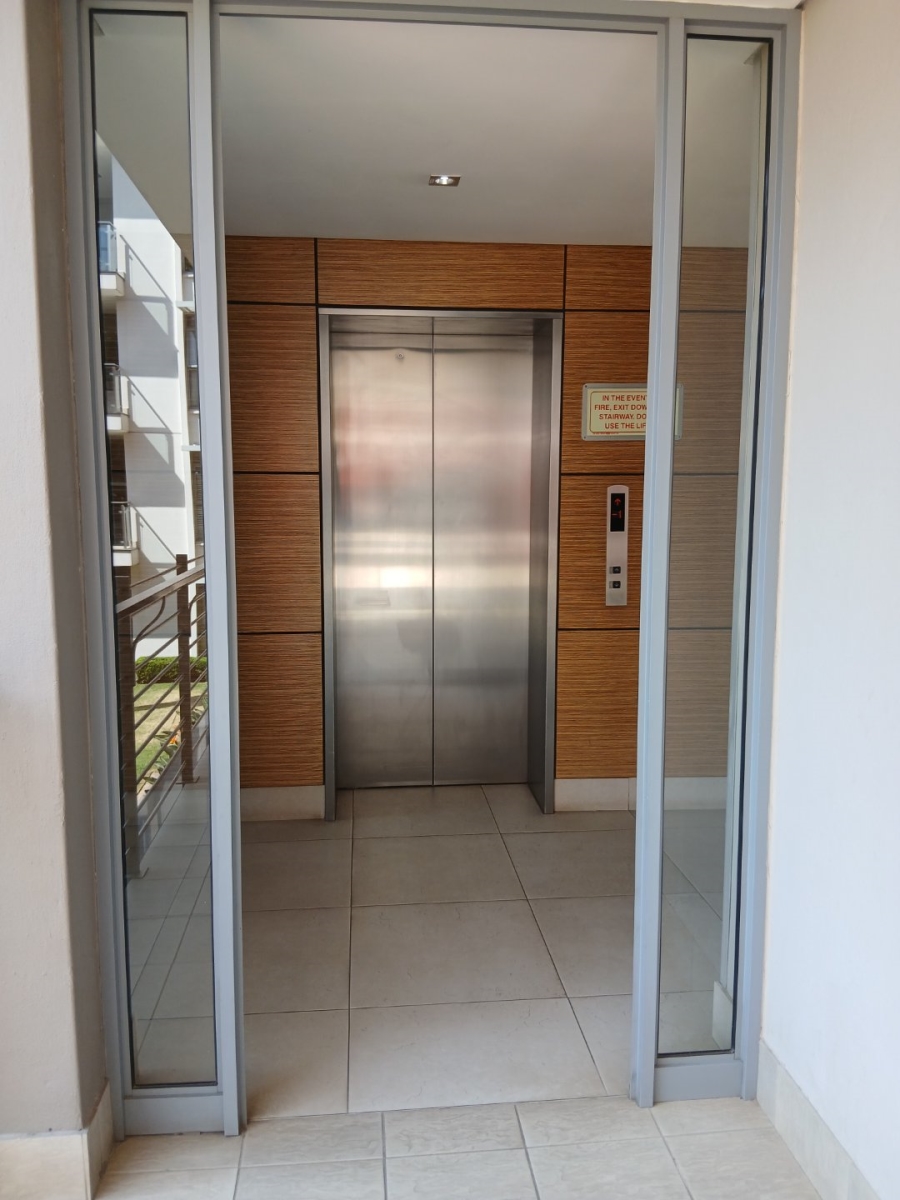 To Let 1 Bedroom Property for Rent in Houghton Estate Gauteng