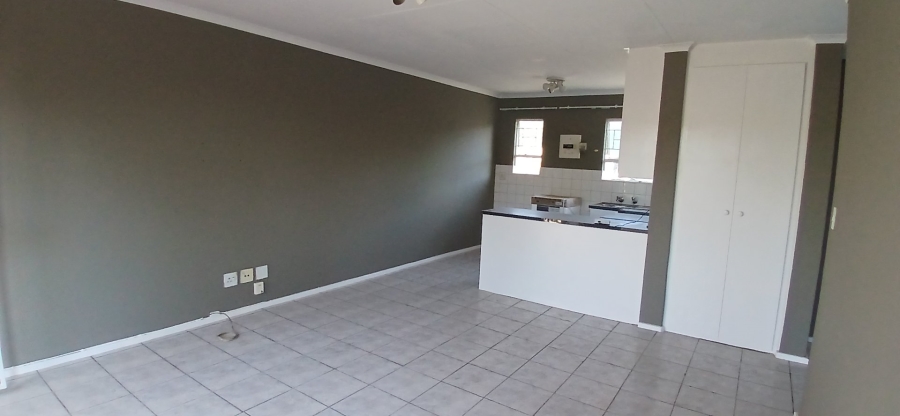 2 Bedroom Property for Sale in Vorna Valley Gauteng