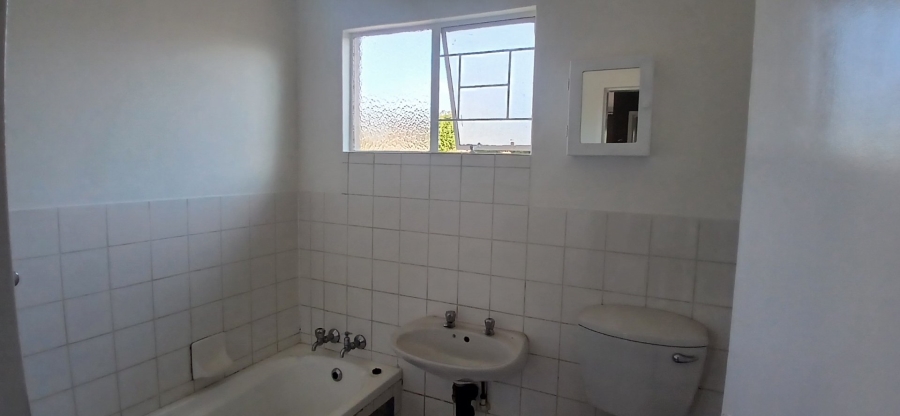 2 Bedroom Property for Sale in Vorna Valley Gauteng