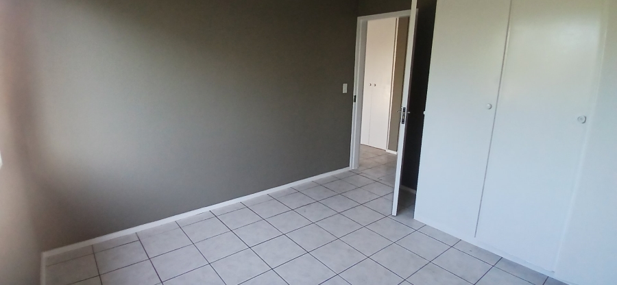 2 Bedroom Property for Sale in Vorna Valley Gauteng
