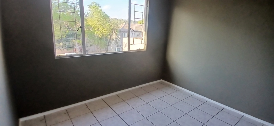 2 Bedroom Property for Sale in Vorna Valley Gauteng