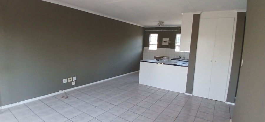 2 Bedroom Property for Sale in Vorna Valley Gauteng