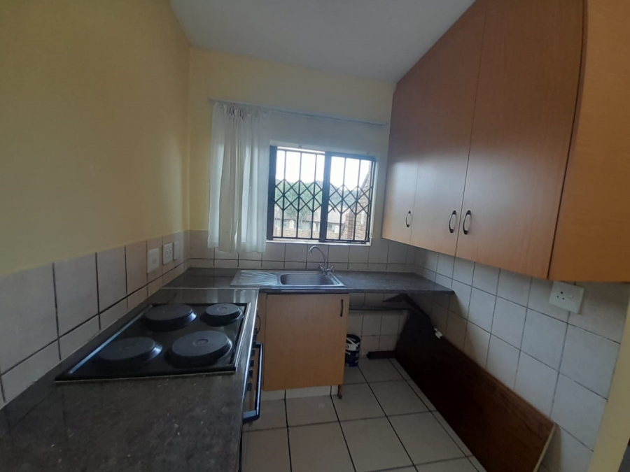 To Let 2 Bedroom Property for Rent in Meredale Gauteng