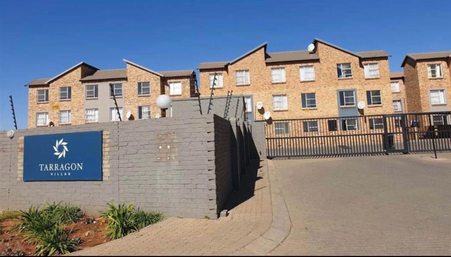 To Let  Bedroom Property for Rent in Honeypark Gauteng