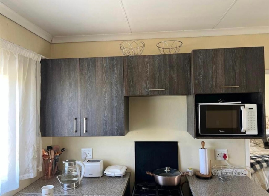 To Let  Bedroom Property for Rent in Honeypark Gauteng