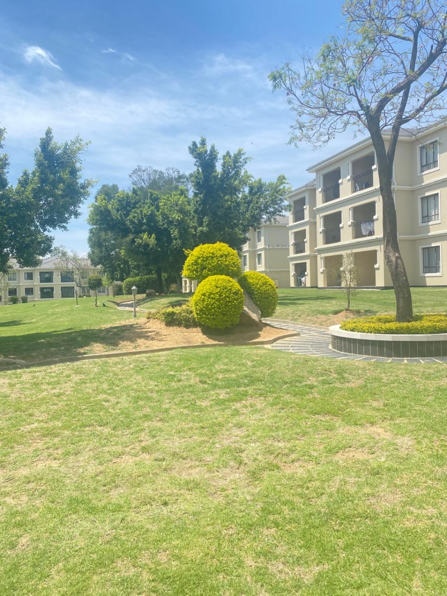 2 Bedroom Property for Sale in Maroeladal Gauteng