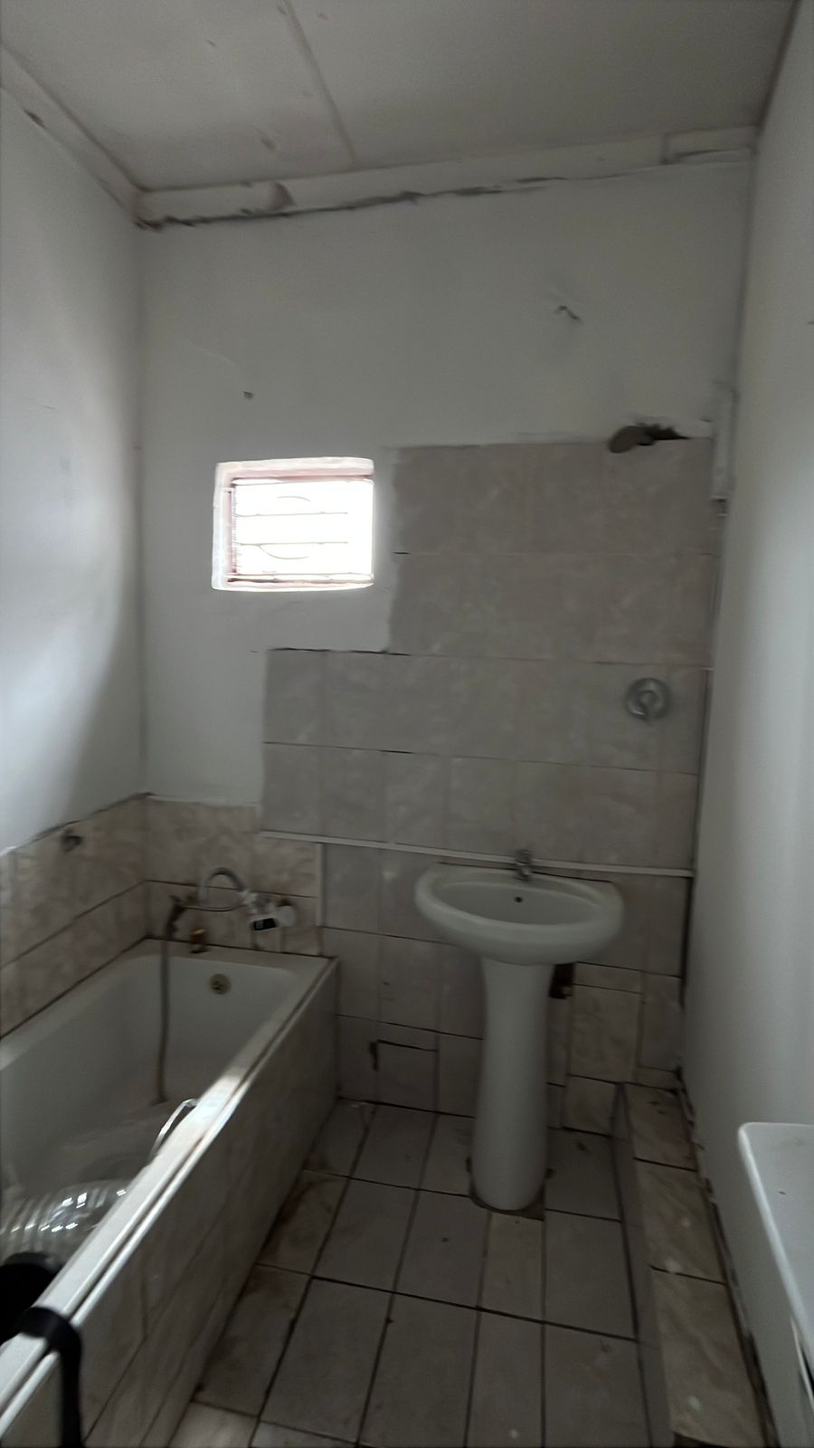 4 Bedroom Property for Sale in Clayville Industria Gauteng