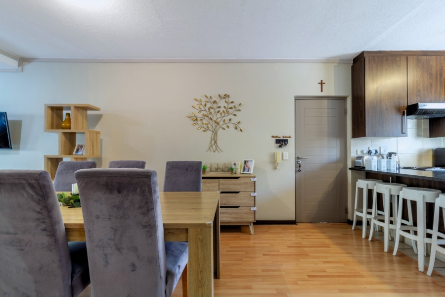 2 Bedroom Property for Sale in Lonehill Gauteng
