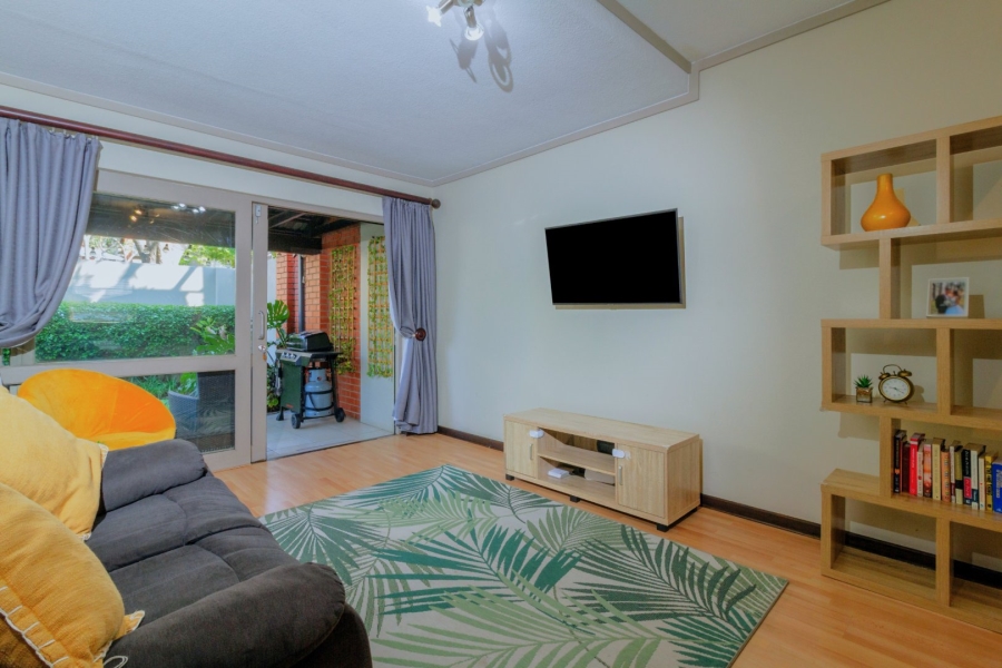 2 Bedroom Property for Sale in Lonehill Gauteng