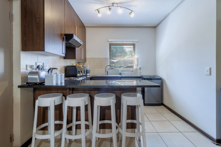 2 Bedroom Property for Sale in Lonehill Gauteng