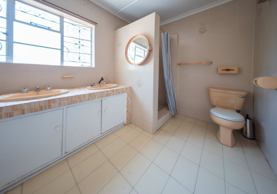 To Let 1 Bedroom Property for Rent in Edenvale Central Gauteng