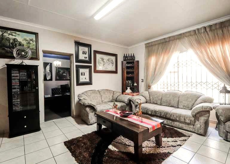  Bedroom Property for Sale in Grootvaly Gauteng