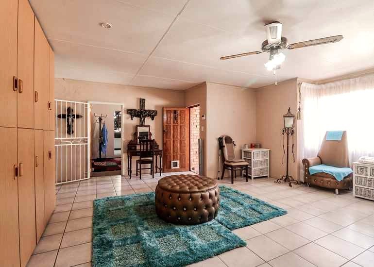  Bedroom Property for Sale in Grootvaly Gauteng