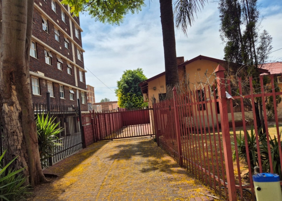 To Let 3 Bedroom Property for Rent in Silverton Gauteng
