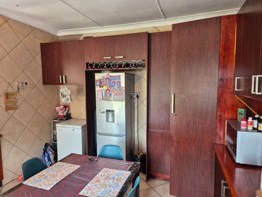 To Let 3 Bedroom Property for Rent in Silverton Gauteng