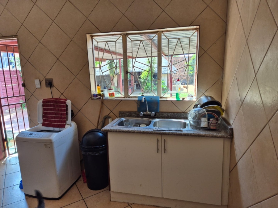 To Let 3 Bedroom Property for Rent in Silverton Gauteng