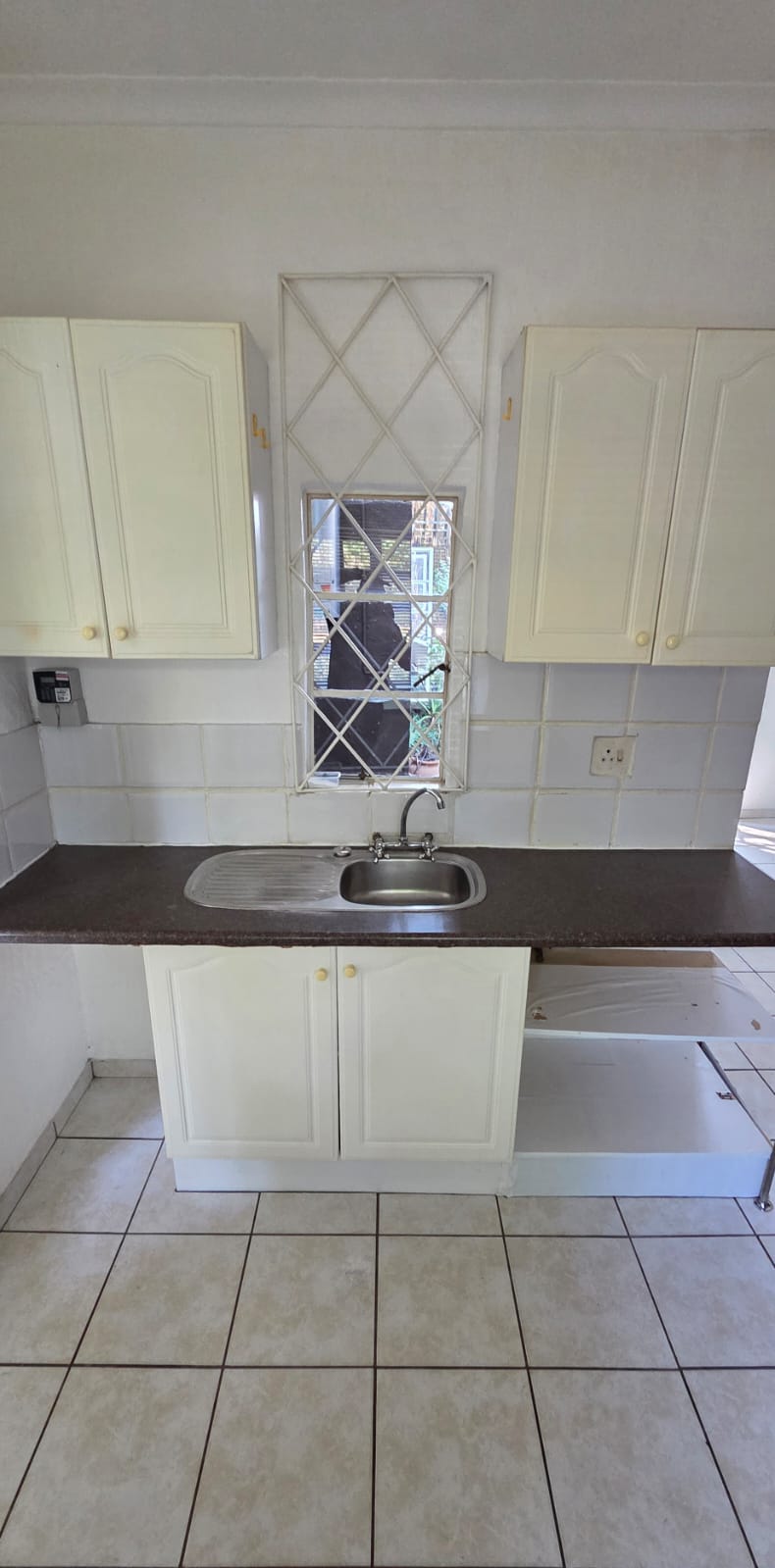 To Let 1 Bedroom Property for Rent in Honeydew Gauteng