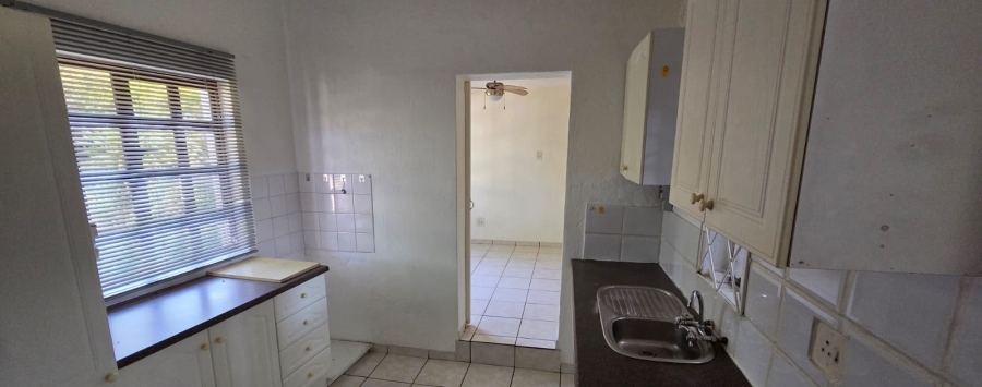 To Let 1 Bedroom Property for Rent in Honeydew Gauteng