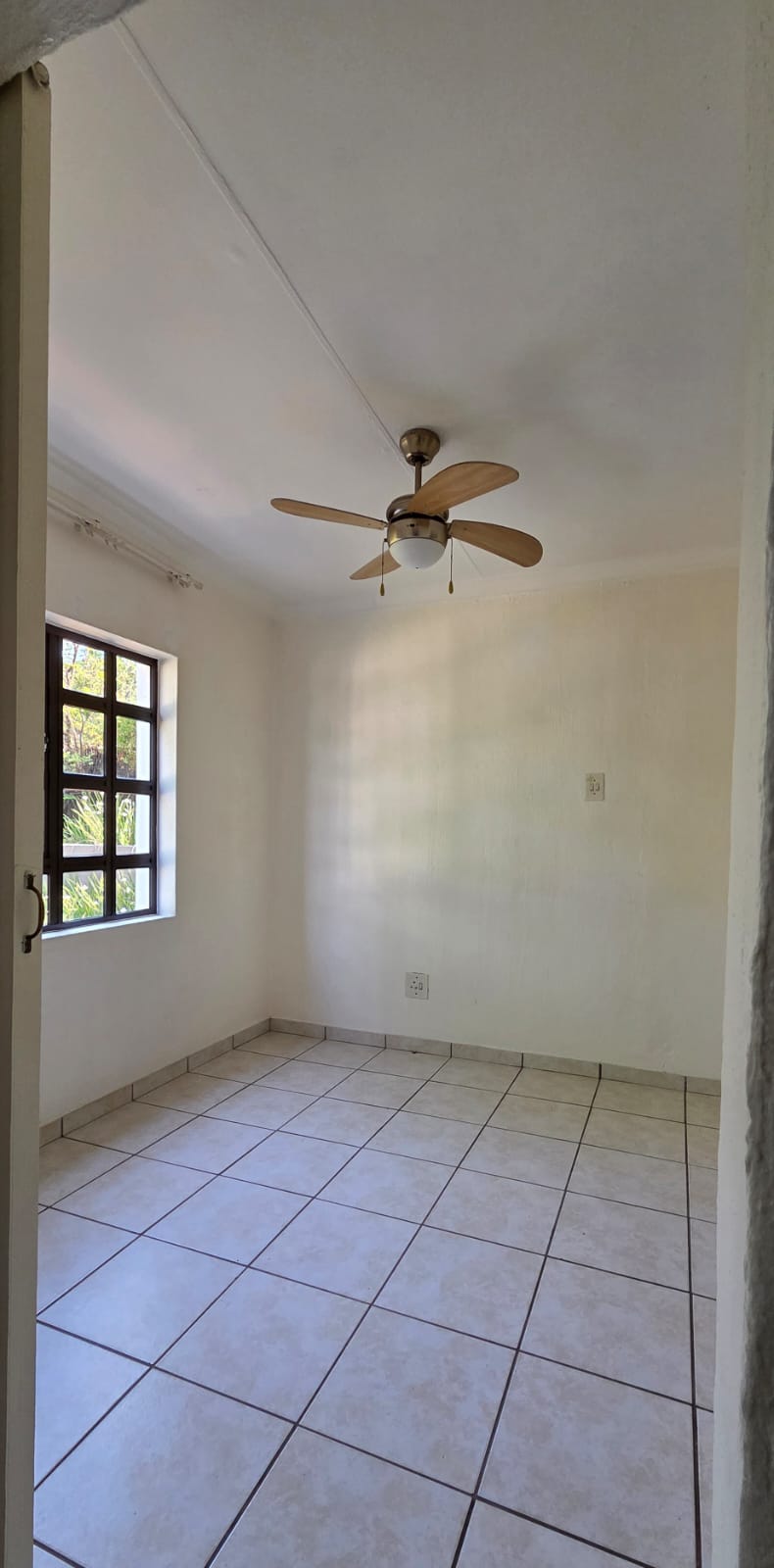 To Let 1 Bedroom Property for Rent in Honeydew Gauteng