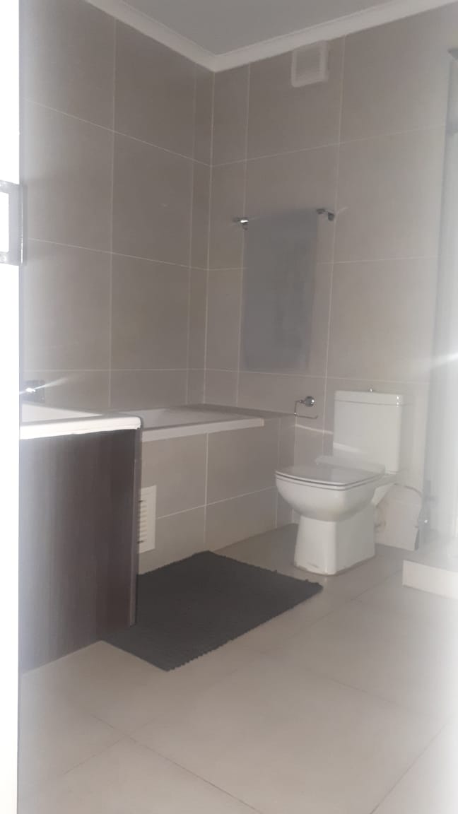 2 Bedroom Property for Sale in Greenstone Hill Gauteng