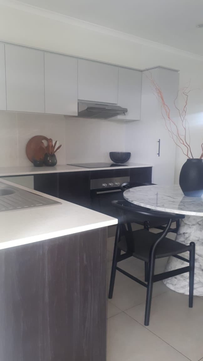 2 Bedroom Property for Sale in Greenstone Hill Gauteng