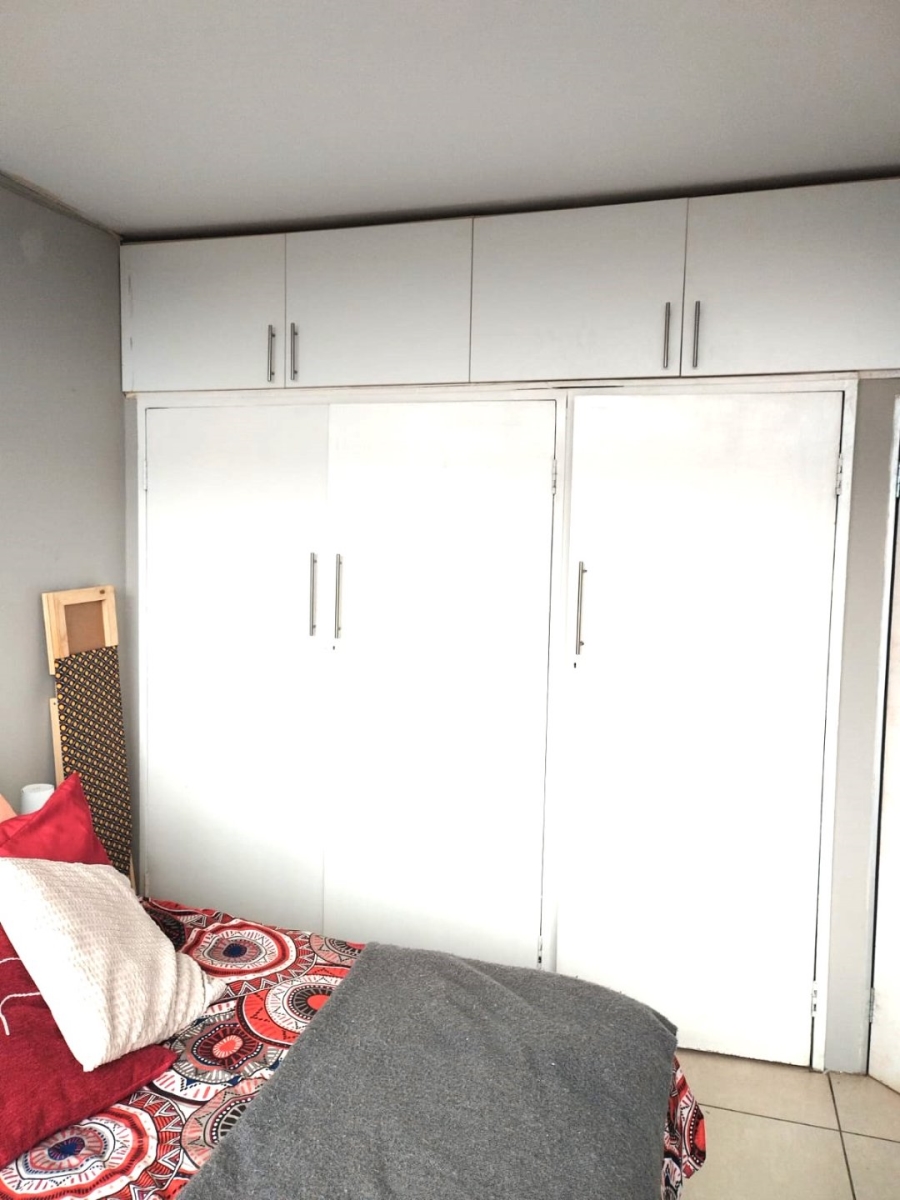 2 Bedroom Property for Sale in Muckleneuk Gauteng