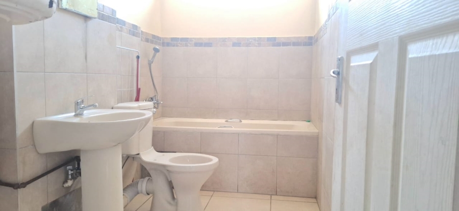 2 Bedroom Property for Sale in Muckleneuk Gauteng