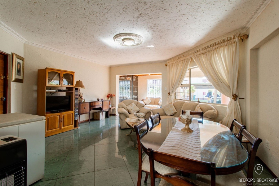 To Let 1 Bedroom Property for Rent in Bedfordview Gauteng