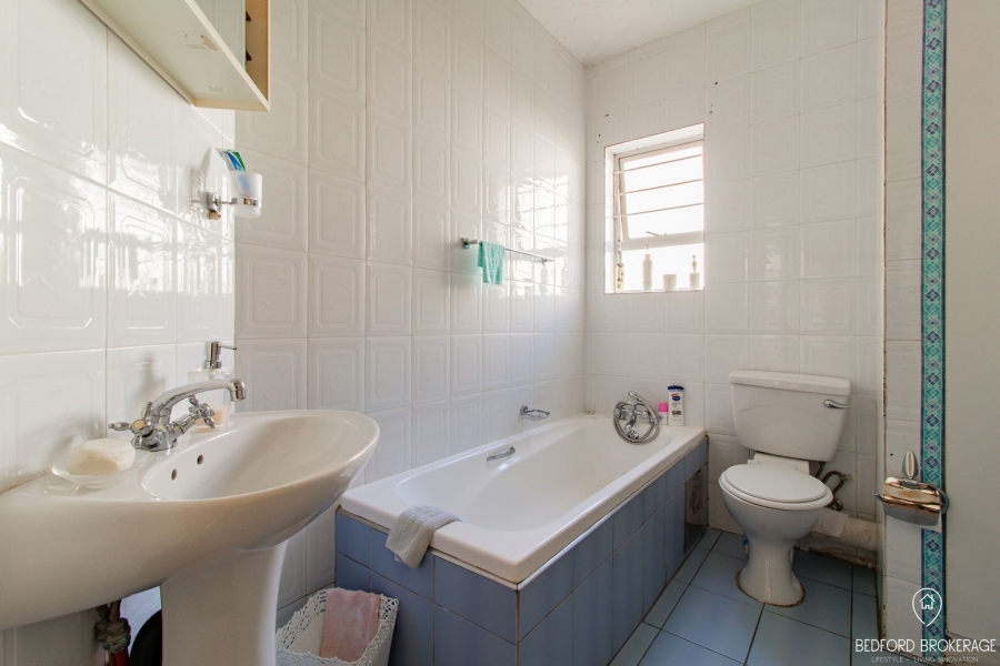 To Let 1 Bedroom Property for Rent in Bedfordview Gauteng