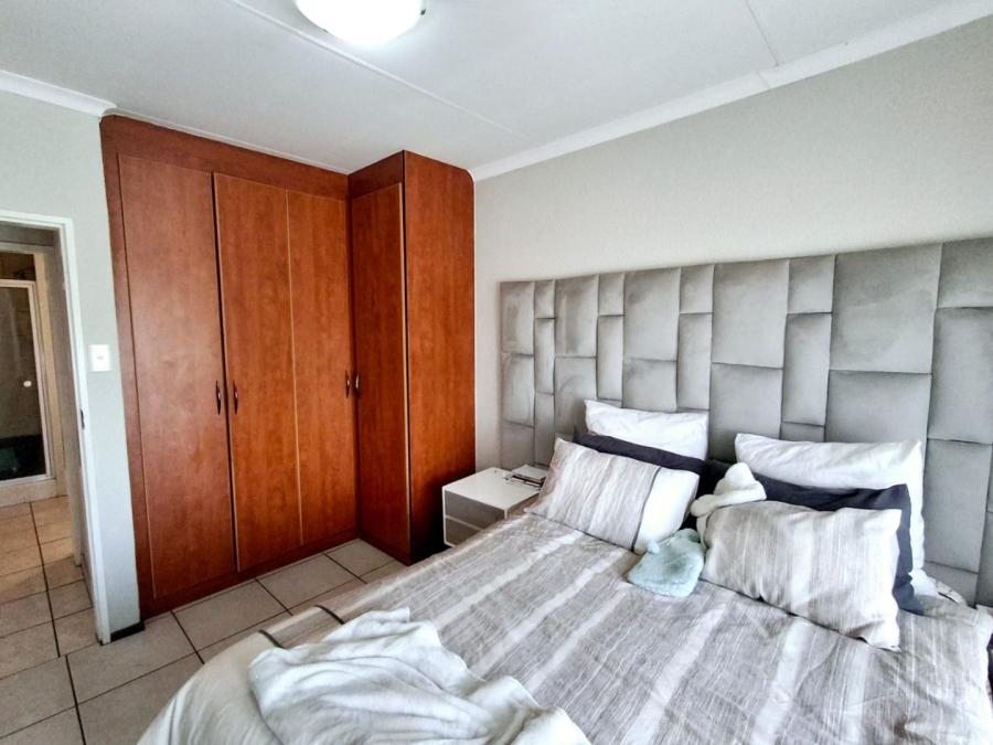 2 Bedroom Property for Sale in Vanderbijlpark SE 2 Gauteng