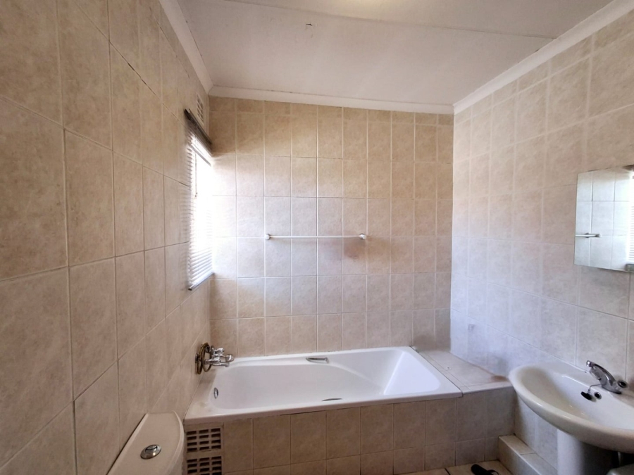 2 Bedroom Property for Sale in Vanderbijlpark SE 2 Gauteng